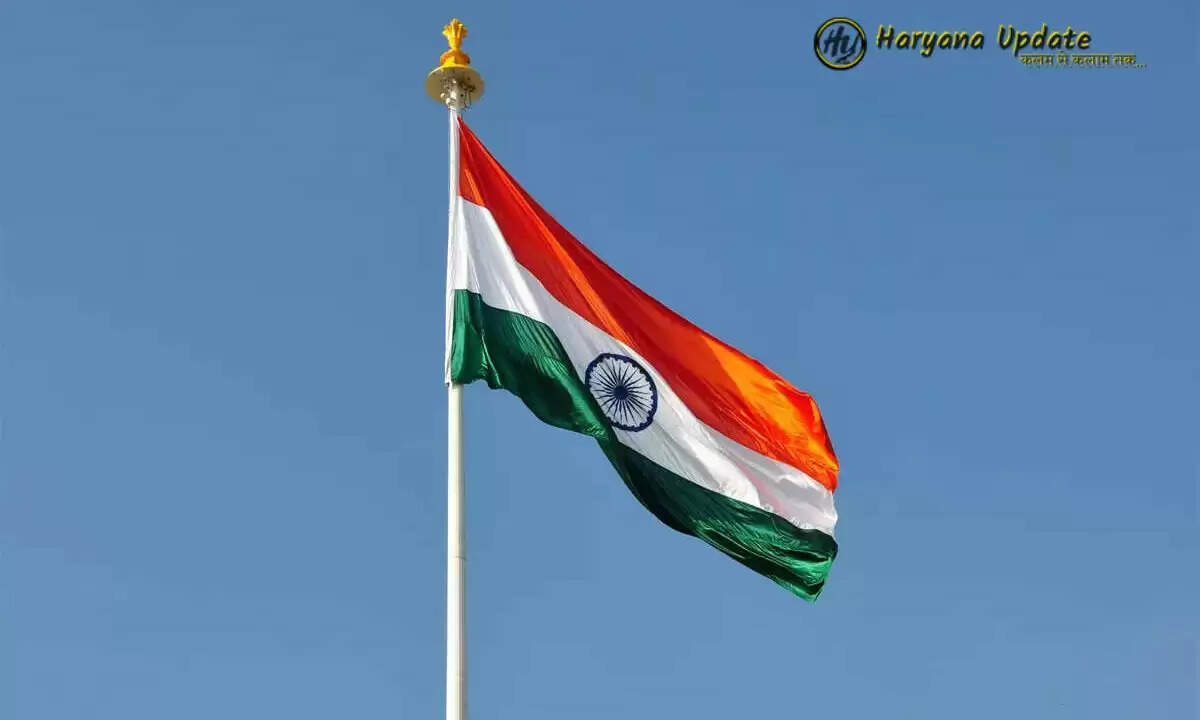 15 अगस्त और 26 जनवरी को अलग- अलग तरीके से क्यों फहराया जाता है तिरंगा, जानिए वजह