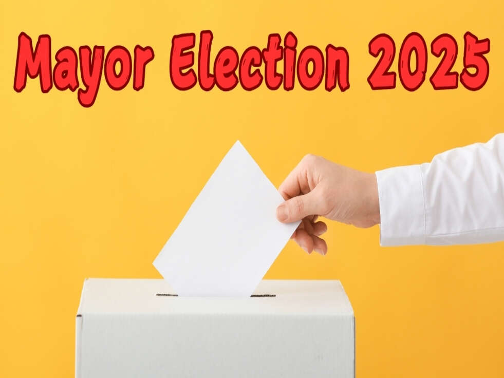 Mayor Election 2025 : आरक्षण से बदले शहरी सत्ता के समीकरण, हिसार को छोड़ सभी नगर निगम में बदल गया मेयर पद का जातीय समीकरण, हुड्&zwnj;डा के गढ़ रोहतक में एससी के खाते में गई सीट