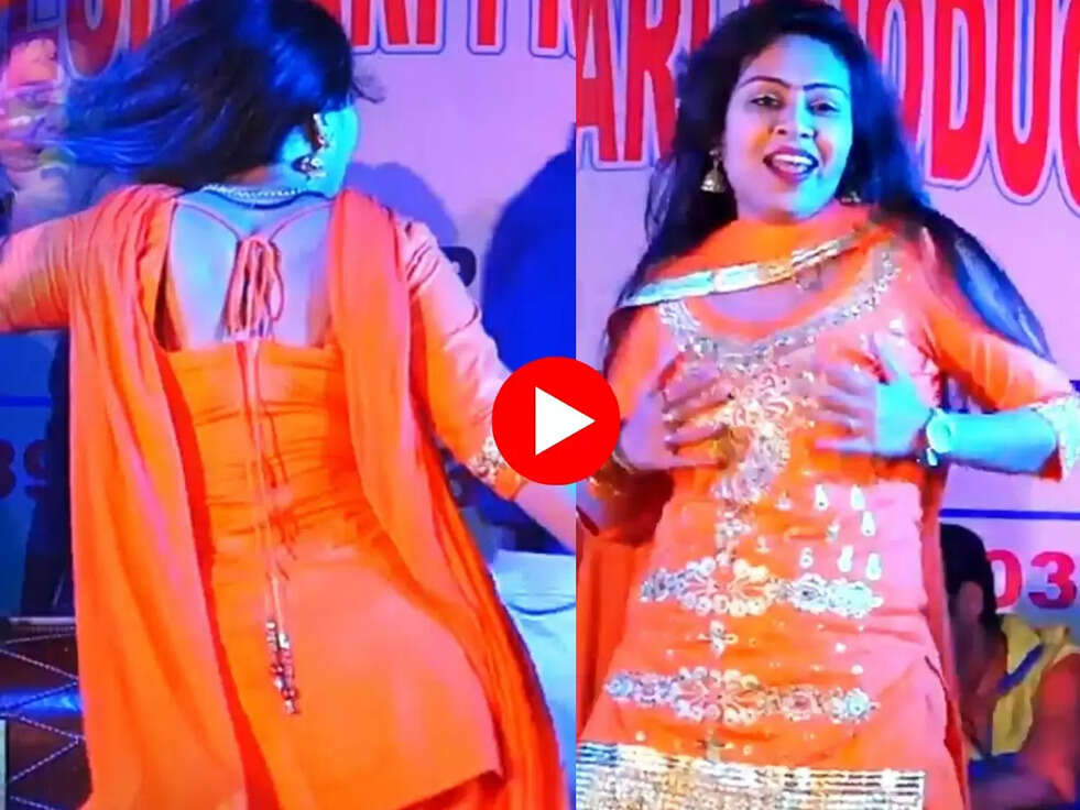 R Breaking News - (RC Upadhyay Dance )। आरसी उपाध्याय को रागिनी क्वीन के नाम  से भी जाना जाता है। आरसी उपाध्याय का डांस काफी यूनिक होता है। आरसी उपाध्याय अपने डांस के लटकों झटकों से माहौल बना देती है।आरसी उपाध्याय के डांस (RC Upadhyay Dance style) को देख फैंस क्रेजी हो जाते हैं। अब इन दिनों आरसी उपाध्याय एक डांस वीडियो मे अपने झन्नाटेदार डांस से फैंस को मदहोश कर रही है।     जोरदार ठुमके से मचाया बवाल -     Haryanvi Dance : मुस्कान बेबी ने घूंघट कर किया हसीन डांस, देख फैंस हुए पानी पानी  हरियाणवी डांसर आरसी उपाध्याय (haryanvi Dancer RC Upadhyay) स्लोली स्लोली कमर मटकाकर फैंस को मदहोश कर देती है। अब इन दिनों आरसी उपाध्याय का एक डांस वीडियो इंटरनेट पर बवाल मचा रहा है, जिसमे आरसी उपाध्याय स्टेज पर इस हरियाणवी गाने "कबाड़ा हो जाएगा" (Kabada Ho jaega Dance Video) पर जोरदार ठुमके से बवाल मचा रही है। फैंस को आरसी का ये डांसिंग अंदाज खूब पसंद आ रहा है।  डांसिंग मूव्ज को देख फैंस हुए फिदा-   आरसी उपाध्याय हरियाणा की कतई फेमस डांसर है। हरियाणवी की रागिनी क्वीन को लोग डांसिंग सेंसेशन के नाम से भी जानते हैं। आरसी उपाध्याय का डांस (Haryanvi Dance Video) युवाओं में एनर्जी तो बूढ़ों में भी पूरा जोश भर देता है। आरसी उपाध्याय के डांसिंग मूव्ज को देखकर फैंस उतावले होने लगते हैं। अब इन दिनों आरसी के इस डांस वीडियो ने इंटरनेट पर बवाल मचाया हुआ है।   डांस देख फैंस हुए बेकाबू -   हरियाणवी डांस की दुनिया में आरसी उपाध्याय (RC Upadhyay viral Dance ) ने अपनी एक अलग पहचान बना ली है। आरसी उपाध्याय के डांस को देख फैंस नाचने को मजबूर हो जाते हैं। आरसी के मूव्ज इतने जबरदस्त होते हैं कि देखकर लोगों का दिल तेज धड़कने लगता है। आरसी उपाध्याय का डांस (Haryanvi Dance Video) इतना फुर्तिला होता है कि उनके डांस को देखकर फैंस बेकाबू हो जाते हैं।    सोशल मीडिया पर छाया आरसी का जादू-   आरसी उपाध्याय के डांस वीडियो (RC Upadhyay viral Video) इंटरनेट पर तहलका मचा रहे हैं। आरसी उपाध्याय का झन्नाटेदार डांस फैंस के दिलों की धड़कनों को बढ़ा देता है। आरसी के इस डांस वीडियो को देख फैंस झूमने लगते हैं। फैंस आरसी के इस डांस वीडियो  को अपने दोस्तों के साथ शेयर भी कर रहे हैं। आरसी उपाध्याय ने इस डांस वीडियो से फैंस को दीवाना बना लिया है।   Sapna Choudhary Dance : सपना चौधरी ने स्टेज पर की ठुमकों की बरसात, खूबसूरती देख फैंस बोले चांद ते भी सुथरी   स्लोली स्लोली कमर मटकाकर मचाया बवाल-   आरसी उपाध्याय के डांस वीडियो (RC Upadhyay haryanvi Dance) रिलीज होते ही इंटरनेट पर छा जाते हैं। अब इस वायरल डांस वीडियो में भी आरसी उपाध्याय टाइट सूट में गजब का बवाल काटा है। आरसी उपाध्याय ने इस गाने पर गजब का डांस किया है। इस वायरल हो रहे डांस वीडियो में आरसी उपाध्याय ने स्टेज पर स्लोली स्लोली कमर मटकाई है।