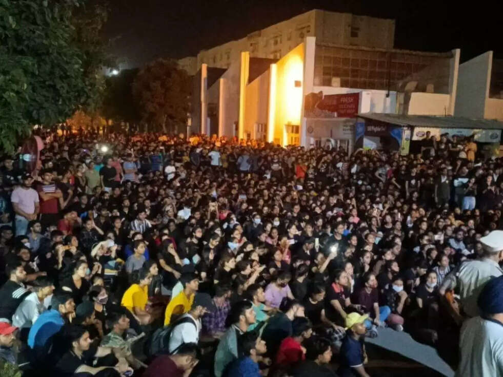 Chandigarh University MMS Case