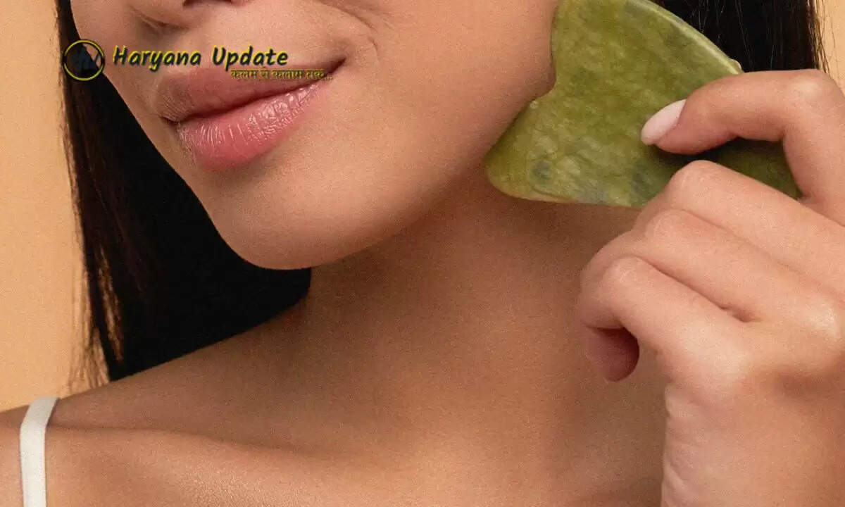 Double Chin: डबल चिन है तो अब ना हो परेशान, करें ये टिप्स फोलो