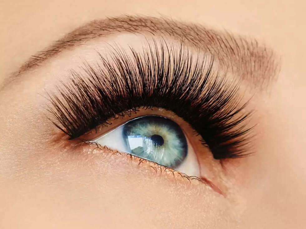 Eyelashes Growth:&nbsp;इन 10 उपायों से होगी आपकी आँखों की पलके खुबसूरत&nbsp;
