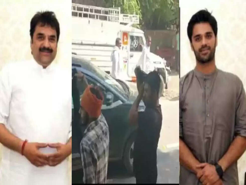 Aadampur By-Election : खैरमपुर में ग्रामीणों ने कुलदीप और भव्य बिश्नोई को दिखाए काले झंडे