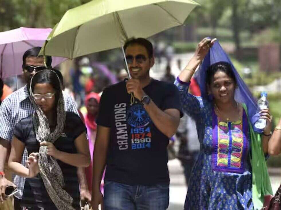 दिन के बाद सुबह भी होने लगी गर्म, अगले तीन दिन तक चलेंगी तेज हवाएं; जानिए कब होगी बूंदाबांदी