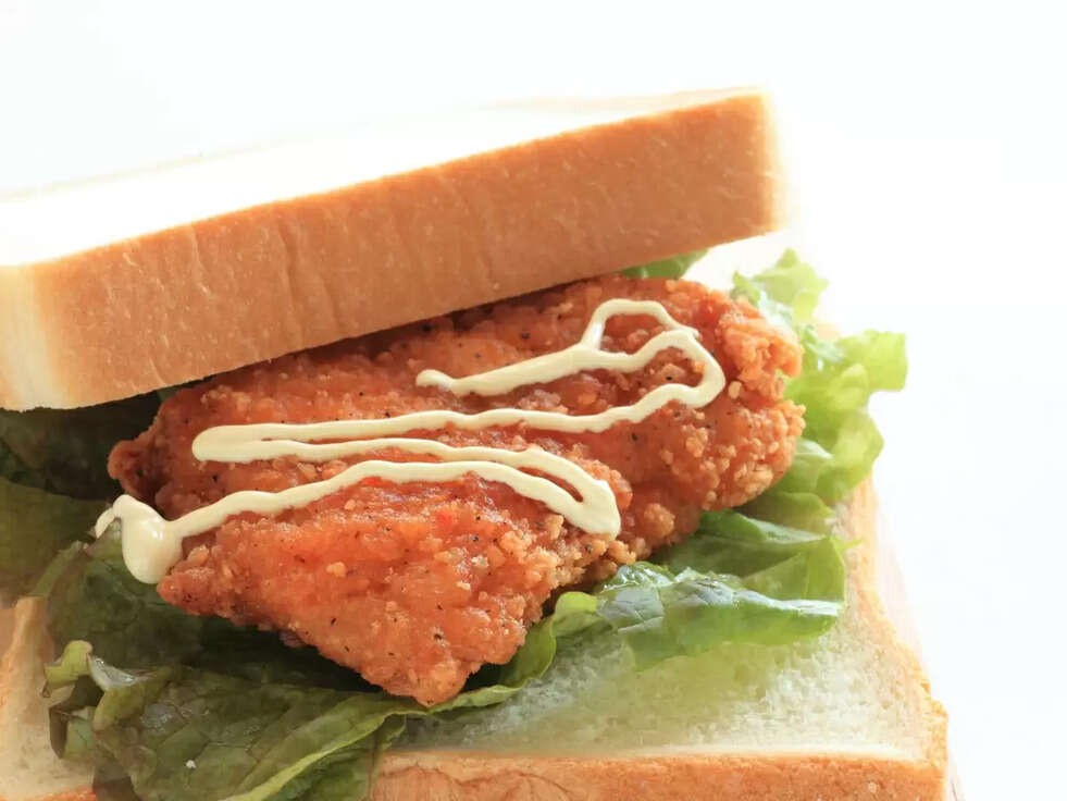 Health Tips: आप भी लेते हैं जंक फूड के साथ मेयोनीज का मज़ा तो होने वाले हो आप बिमारियों के शिकार 