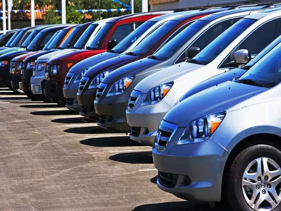 Car Buying Tips: कम बजट में कैसे खरीदें कार,जानिए&nbsp;