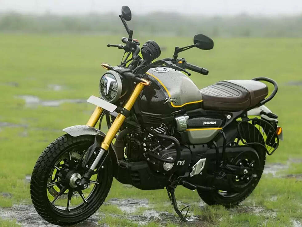 TVS Ronin New Variant के धांसू लुक ने Bullet तक को चटाई धूल, बेहद तूफानी फीचर्स और दमदार इंजन