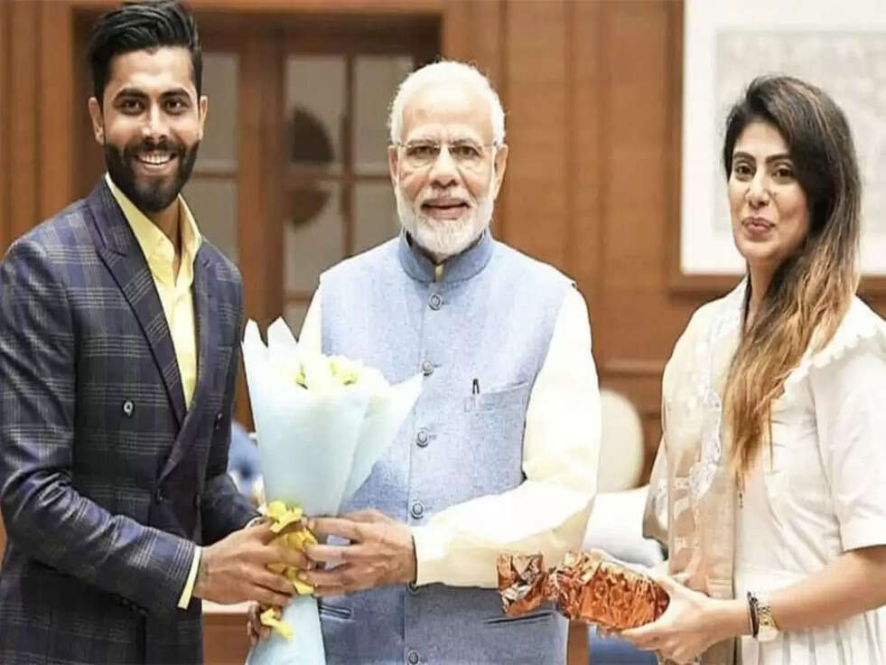 revinder jadeja with his wife