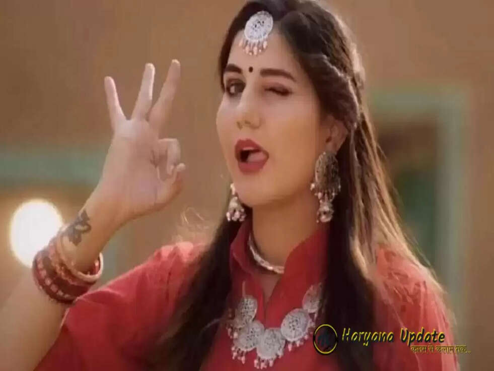 Sapna Choudhary ने पुलिसवालों के सामने ही कह डाली ये बात,जानकर उड़ जाऐंगे होश&nbsp;