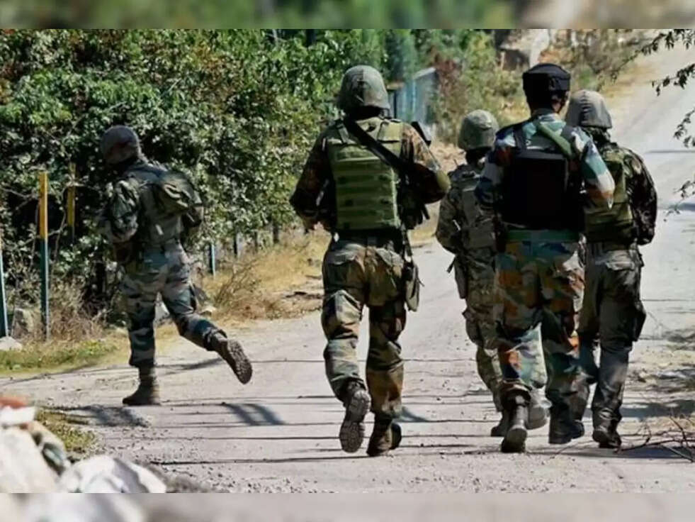 जम्मू-कश्मीर के राजौरी जिले में आतंकियों के साथ मुठभेड़ में सेना के 5 जवान शहीद