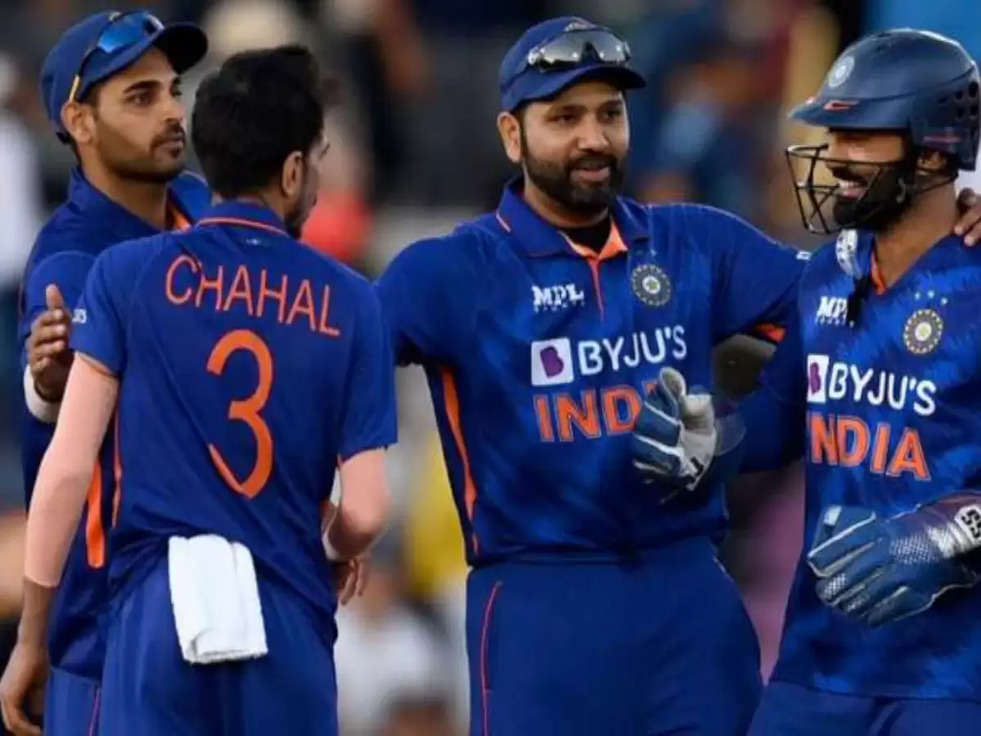 हार्दिक पंड्या की कप्तानी में न्यूजीलैंड दौरे पर भारतीय क्रिकेट टीम हुई रवाना, कप्तान रोहित शर्मा सहित विराट कोहली और कई अन्य सीनियर खिलाड़ियों को दिया गया आराम