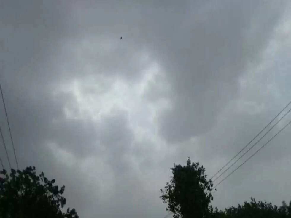 Weather Update Today: दिल्ली समेत आज इन राज्यों में आएगी बारिश, जानें&nbsp;