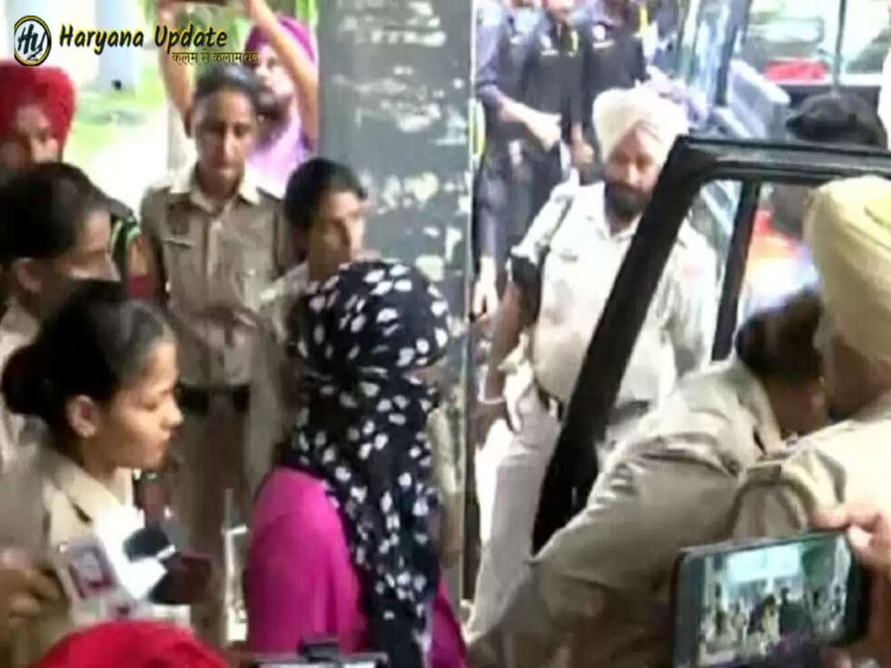 Chandigarh University MMS Case: सेना का ये जवान खोलेगा कई राज, जानिए अब तक क्या रहा&nbsp;