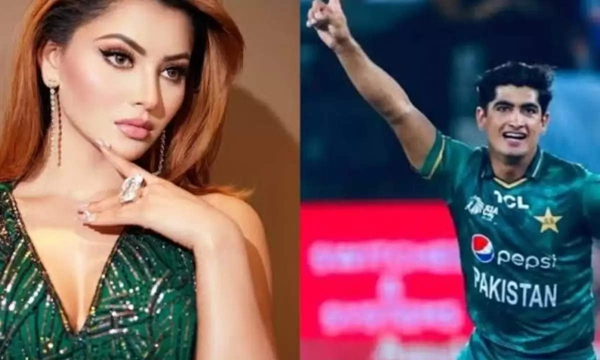 Urvashi Rautela: पाकिस्‍तानी क्रिकेटर Naseem Shah के साथ रोमांटिक वीडियो पर ट्रोल हुई उर्वशी रौतेला