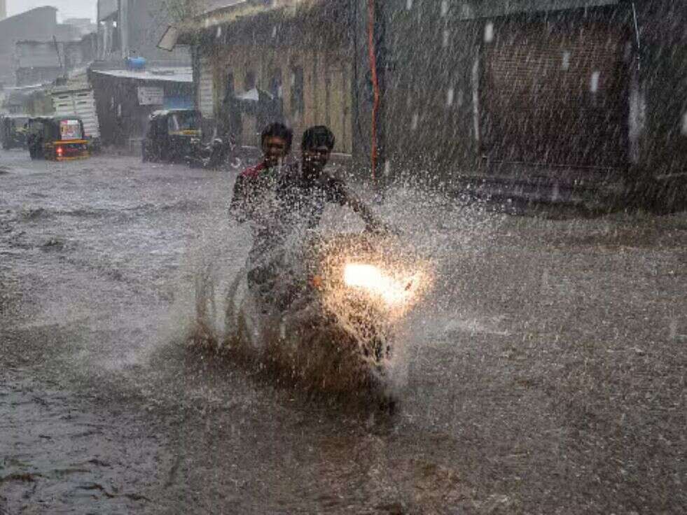 Monsoon: 21 जून तक तेज होगी बारिश, मानसून की सक्रियता रहेगी कम, IMD ने दी जानकारी