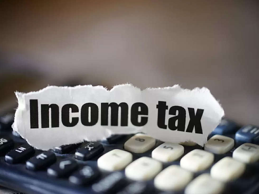 INCOME TAX: 1 अप्रैल इन लोगों कोआ सकती है इनकम टैक्स भरने में दिक्कत​​​​​​​