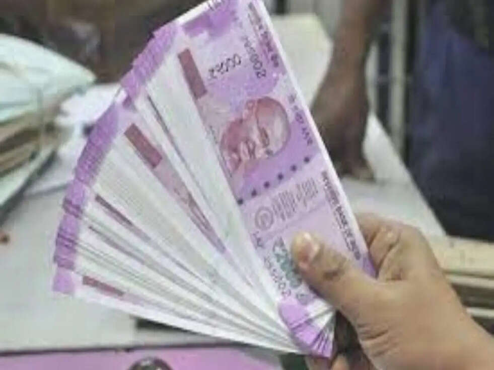 प्रधानमंत्री की इस योजना के तहत हादसे में मौत होने पर मिलेंगे 2 लाख रुपए, उठाएं इस योजना का लाभ