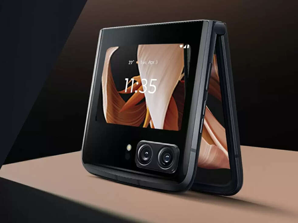Moto Razr 2023 में मिलेगी 6.7 इंच का Full HD+ OLED डिस्प्ले के साथ होने वाला है लांच, जानिए इसके शानदार धाकड़ फीचर 