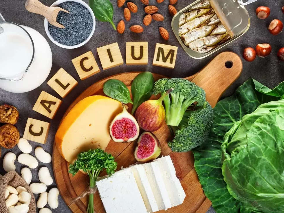 Calcium Rich Foods: हड्डियां मजबूत बनाने के लिए खाना शुरू कर दें यह 5 Foods, दूध के जितना मिलेगा भरपूर Calcium