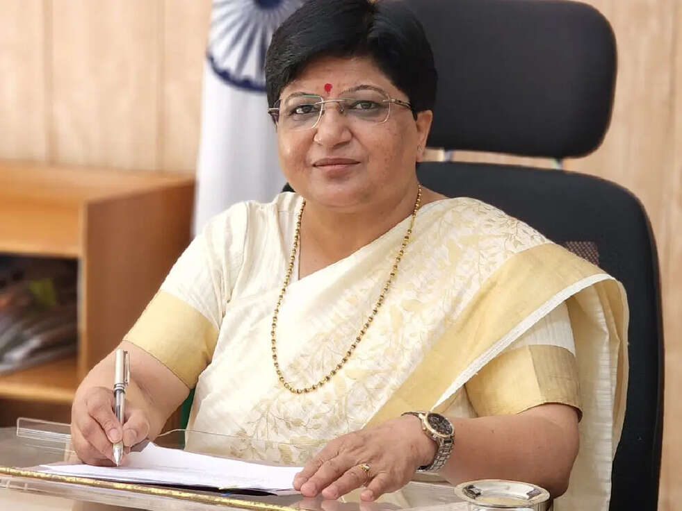 IAS कमीश्नर गीता भारती ने सिरसा के सरकारी कार्यालयों का किया निरीक्षण, दिए ये आदेश&nbsp;