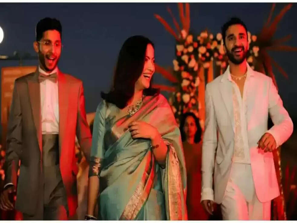 IPS Love Story: खूबसूरत महिला IPS को कोरोना काल में समाज सेवा कर रहे लड़के से हुआ प्यार