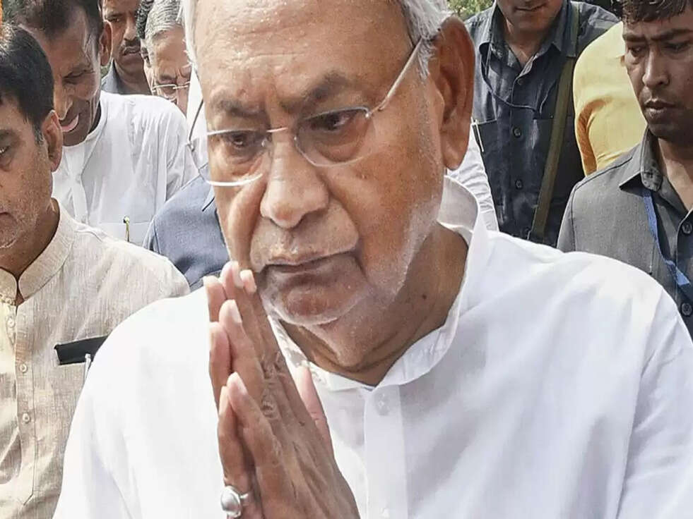 Bihar Politics: JDU-BJP गठबंधन टूटा, CM नीतीश पद से देगें इस्&zwj;तीफा