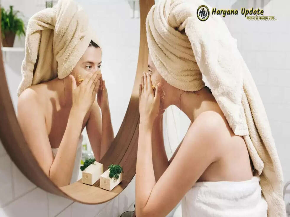 Skin Problems:पिंपल होने पर गलती से भी न लगाएं चेहरे पर  ये चीजें, हो सकता है ये नुकसान 